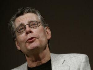 Стівен Кінг розпочав роботу над продовженням "Сяйва" Стівен Кінг розпочав роботу над продовженням "Сяйва"