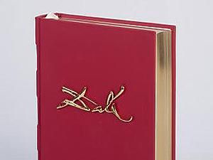 В Чехии переиздали Библию с иллюстрациями Дали В Чехии переиздали Библию с иллюстрациями Дали