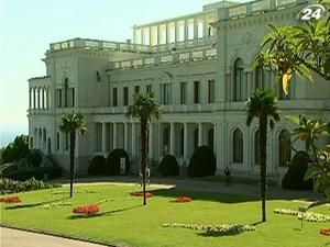 Большой Ливадийский дворец празднует 100-летие Большой Ливадийский дворец празднует 100-летие