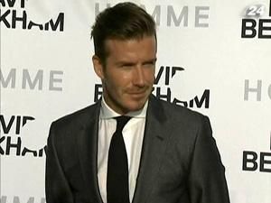 Бекхэм представит парфюм "Homme", который отражает его стиль Бекхэм представит парфюм "Homme", который отражает его стиль