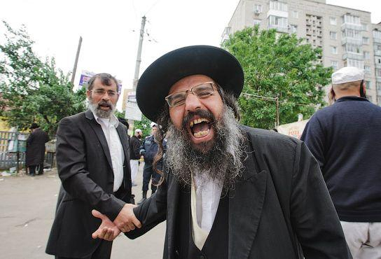 Из Украины депортировали 2 хасидов. Еще 4 ожидают решения суда