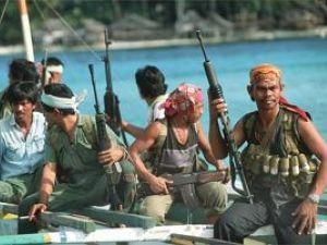 У берегов Гвинеи пираты захватили судно с украинскими моряками У берегов Гвинеи пираты захватили судно с украинскими моряками