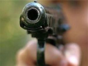 В Одессе около двух часов силовики пытаются схватить преступников В Одессе около двух часов силовики пытаются схватить преступников