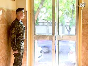 Крымский офицер заставлял солдат грузить кирпич