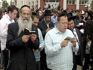 Хасиди відзначили в Умані 5772 Новий рік Хасиди відзначили в Умані 5772 Новий рік