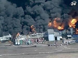 У Техасі спалахнула пожежа на хімзаводі У Техасі спалахнула пожежа на хімзаводі