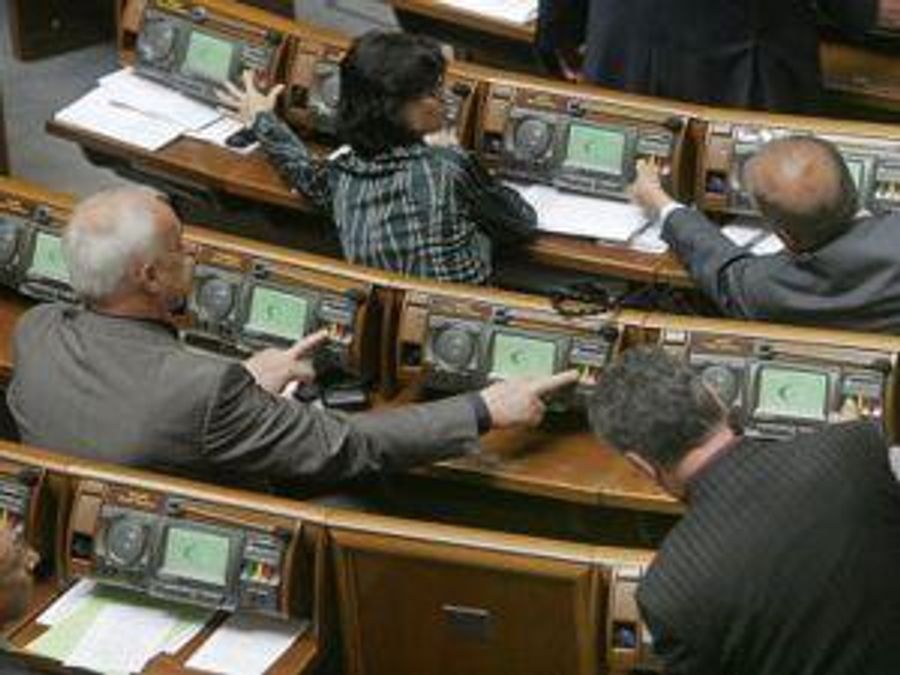 Більшість не проголосувала за "статтю Тимошенко" Більшість не проголосувала за "статтю Тимошенко"