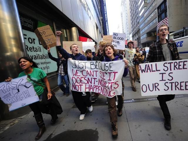 В США ширятся акции против крупных корпораций В США ширятся акции против крупных корпораций