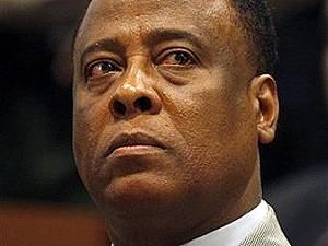 Лікаря Майкла Джексона звинуватили в обмані аптекаря Лікаря Майкла Джексона звинуватили в обмані аптекаря