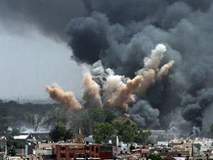 В Ливии не прекращаются бомбардировки НАТО В Ливии не прекращаются бомбардировки НАТО