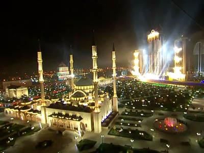 Столиця Чечні відсвяткувала день міста в день народження Кадирова Столиця Чечні відсвяткувала день міста в день народження Кадирова