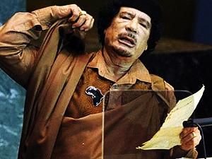 Каддафи призвал ливийцев миллионами выступить против новой власти