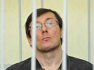 Луценко к Януковичу: Политика - это история, которую еще можно исправить Луценко к Януковичу: Политика - это история, которую еще можно исправить