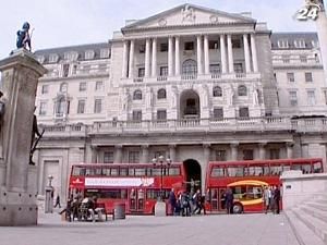 Банк Англії простимулює економіку на 75 млрд. фунтів Банк Англії простимулює економіку на 75 млрд. фунтів