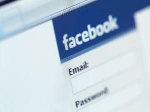 Facebook разрешил переводить Facebook разрешил переводить
