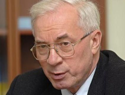 Азаров: Висловлювання політиків про справу Тимошенко є впливом на суд