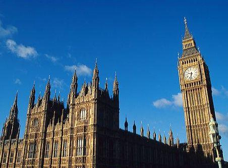 Лондонский Биг Бен ускорил падение набок