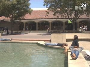 У Каліфорнії нелегалам надаватимуть фіндопомогу на освіту У Каліфорнії нелегалам надаватимуть фіндопомогу на освіту