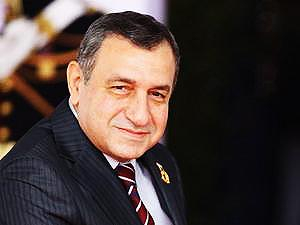 Премьер Египта призвал демонстрантов к спокойствию