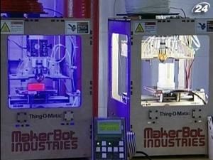 Thing-O-Matic изготовляет объемные предметы из АБС-пластика Thing-O-Matic изготовляет объемные предметы из АБС-пластика