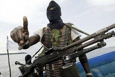 Сомалийские пираты захватили судно с украинцами на борту Сомалийские пираты захватили судно с украинцами на борту