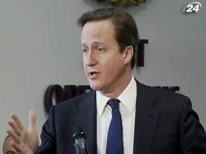 Кэмерон призвал сообщать о нелегальных иммигрантах