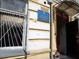 Вхід в будівлю Печерського суду Києва суду поки закритий Вхід в будівлю Печерського суду Києва суду поки закритий