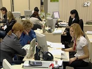 Українці забрали з банків 3 млрд. грн. Українці забрали з банків 3 млрд. грн.