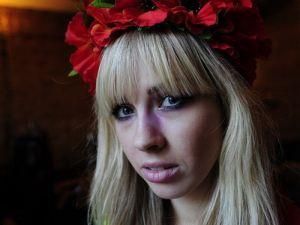 С активистками FEMEN провели беседу и отпустили С активистками FEMEN провели беседу и отпустили