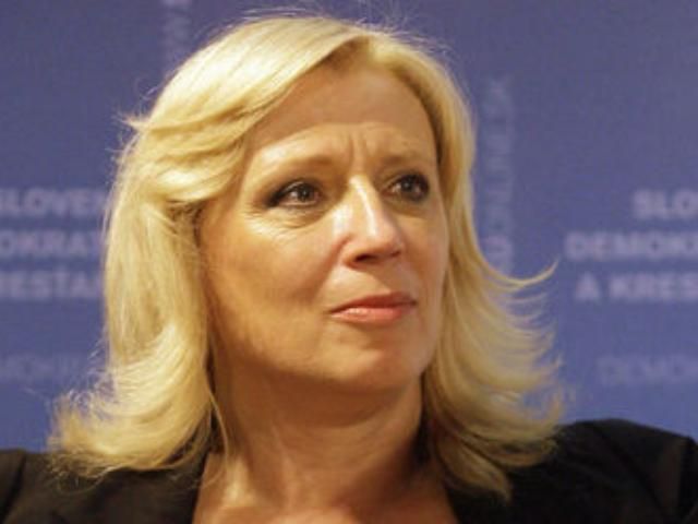 Словацкий парламент не хочет спасать Еврозону Словацкий парламент не хочет спасать Еврозону