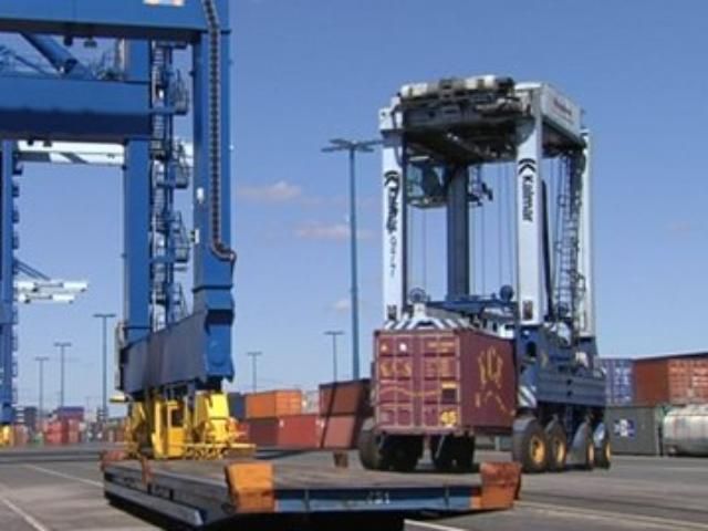 Украина продолжает торговать "в минус" Украина продолжает торговать "в минус"