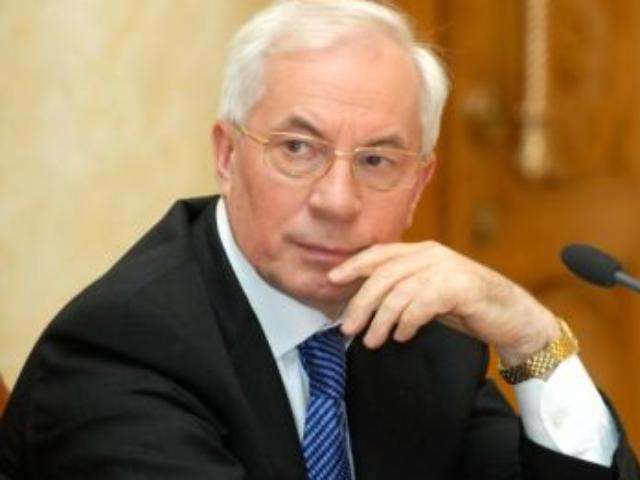 Азаров: МВФ требует повысить тарифы на газ и тепло