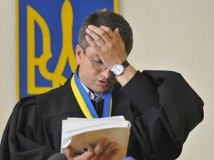 Тимошенко потрібно 500 років, щоб компенсувати збитки