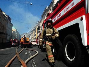 У Москві через пожежу у бізнес-центрі евакуйовують людей