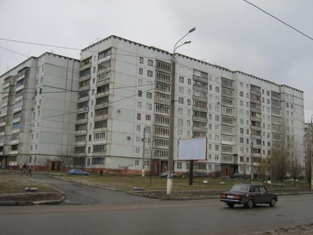 У Азарова обіцяють роздати більше 5 тисяч квартир