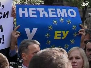 Брюссель рекомендує надати Сербії статус кандидата в члени ЄС
