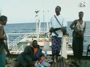 МЗС: Сомалійські пірати звільнили одного українця