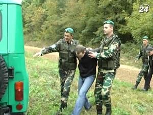 В этом году почти полтысячи иностранцев незаконно пересекали границу В этом году почти полтысячи иностранцев незаконно пересекали границу