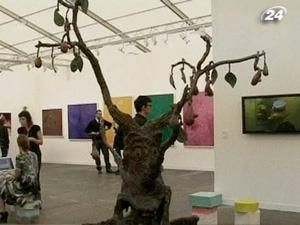 В Лондоне открылся одна из крупнейших ярмарок современного искусства