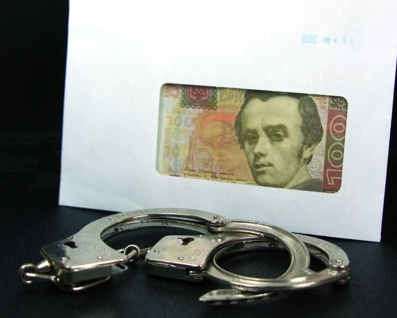 СБУ затримали на хабарі співробітницю міліції СБУ затримали на хабарі співробітницю міліції