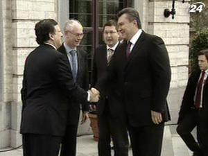 Януковича ждут в Брюсселе, но окончательно еще не решили Януковича ждут в Брюсселе, но окончательно еще не решили