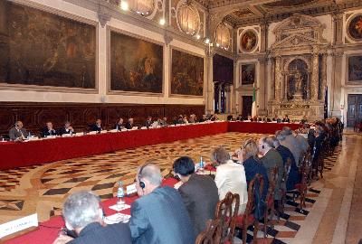 БЮТ: Венецианская комиссия считает, что власть придумала выгодный для нее закон о выборах