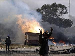 Сторонники Каддафи после молитвы начали перестрелку в Триполи
