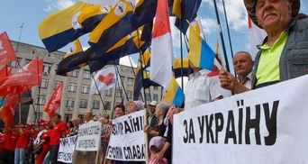Донецкая оппозиция призывает запретить Януковичу и Кирееву въезд на территорию ЕС