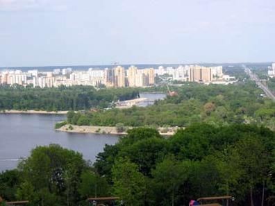 СБУ звинувачує колишнього чиновника у приватизації двох островів на Дніпрі СБУ звинувачує колишнього чиновника у приватизації двох островів на Дніпрі