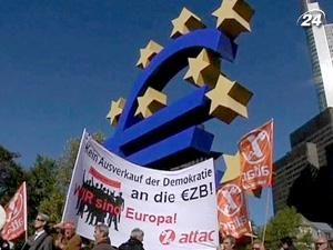 Протесты с нью-йоркской улицы Уолл-стрит распространяются по всему миру Протесты с нью-йоркской улицы Уолл-стрит распространяются по всему миру