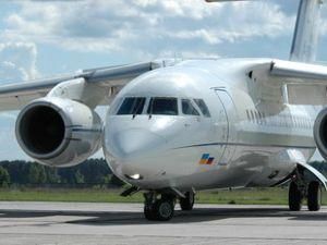 В Симферополе самолет с пассажирами на борту совершил аварийную посадку