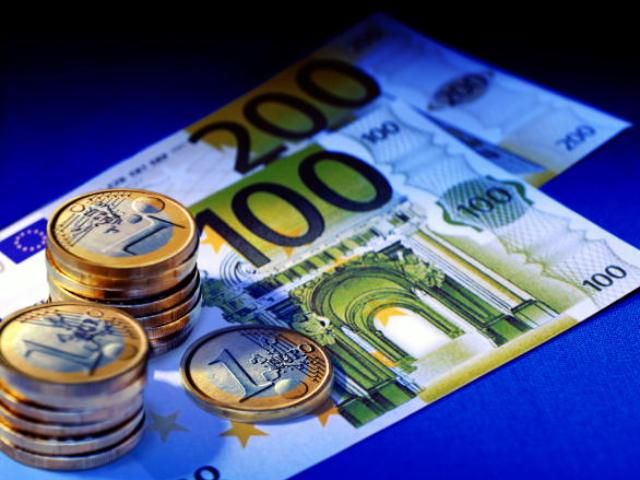 Евро на межбанке продолжает расти Евро на межбанке продолжает расти