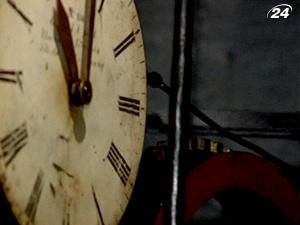 Литвин пропонує взимку перевести годинник на годину назад