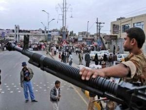 В столкновениях в столице Йемена погибли 13 человек В столкновениях в столице Йемена погибли 13 человек